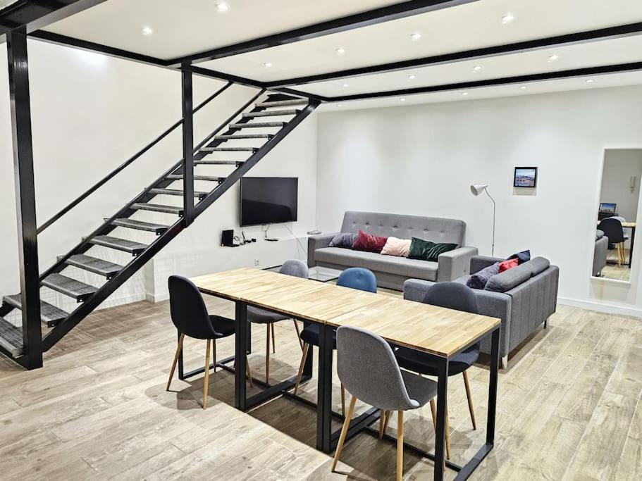 L'Atelier De La Sainte - Vieux Port Marseille Apartment Exterior photo